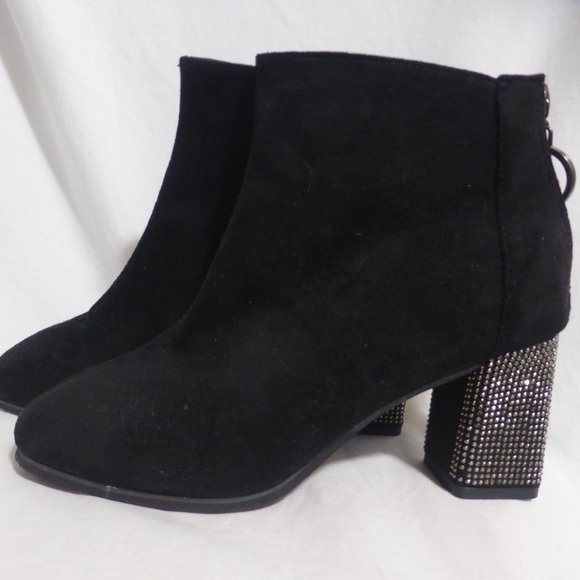 Black suede boots with rhinestones detail on the heel and on the zip pull charm - Picture 3 of 14